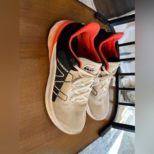 New Balance Fresh Foam ROAV v2 10.5 Men’s